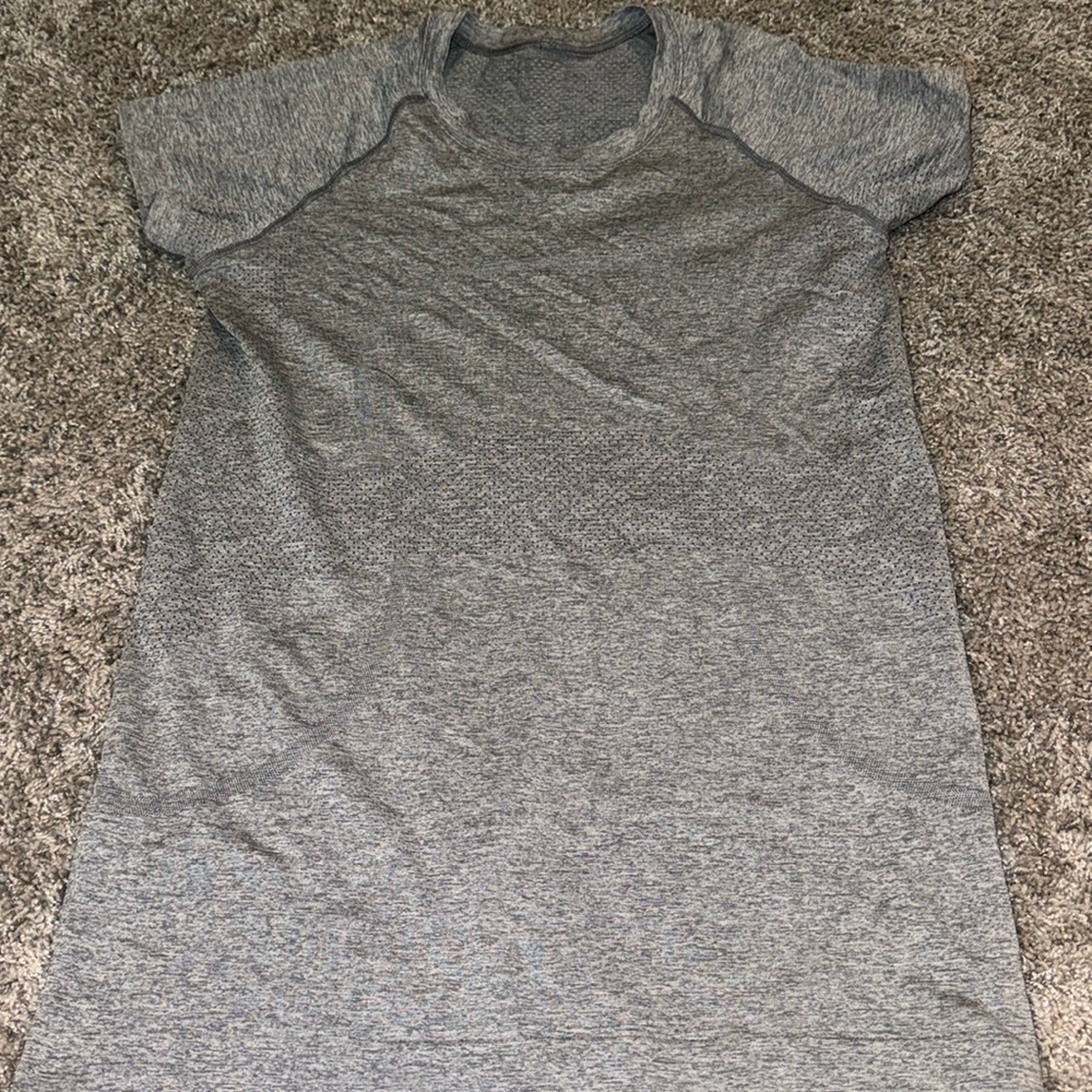 size 8 gray lululemon swiftly tech full length